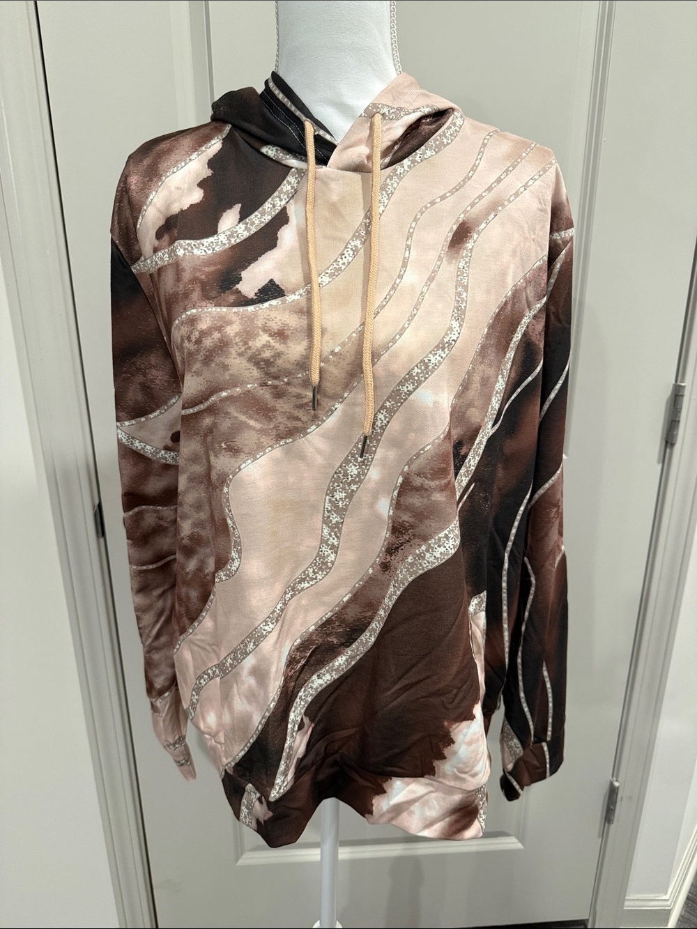 Women’s Brown & Cream Marble  Abstract Wave Hoodie XL